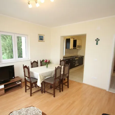 House 193309-holiday Franusic Apartman Cilipi